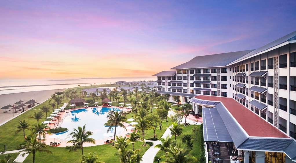 Melia Vinpearl Cua Hoi Beach Resort Cua Lo Exterior photo